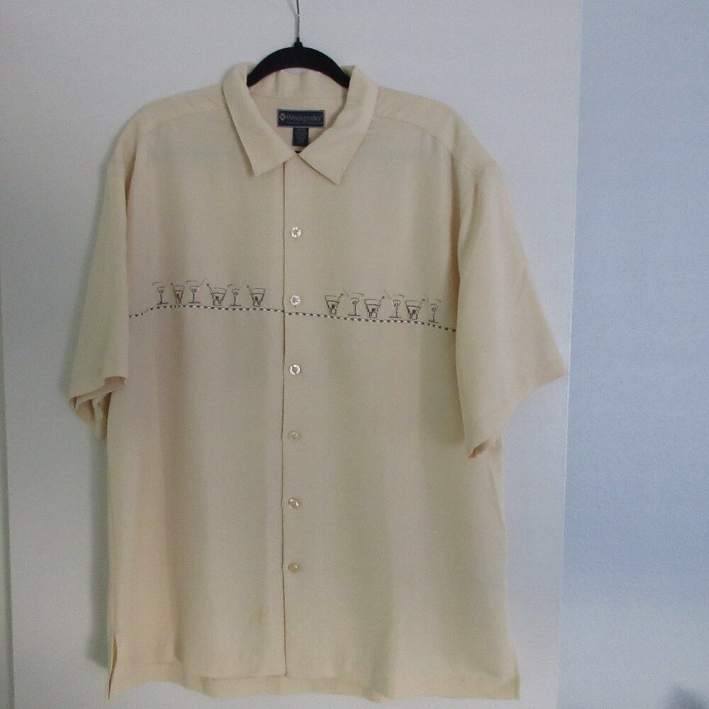 Weekender Casual Lifestyle Mens Lrg Shirt, Yellow Cocktails Martinis Booze Buttn